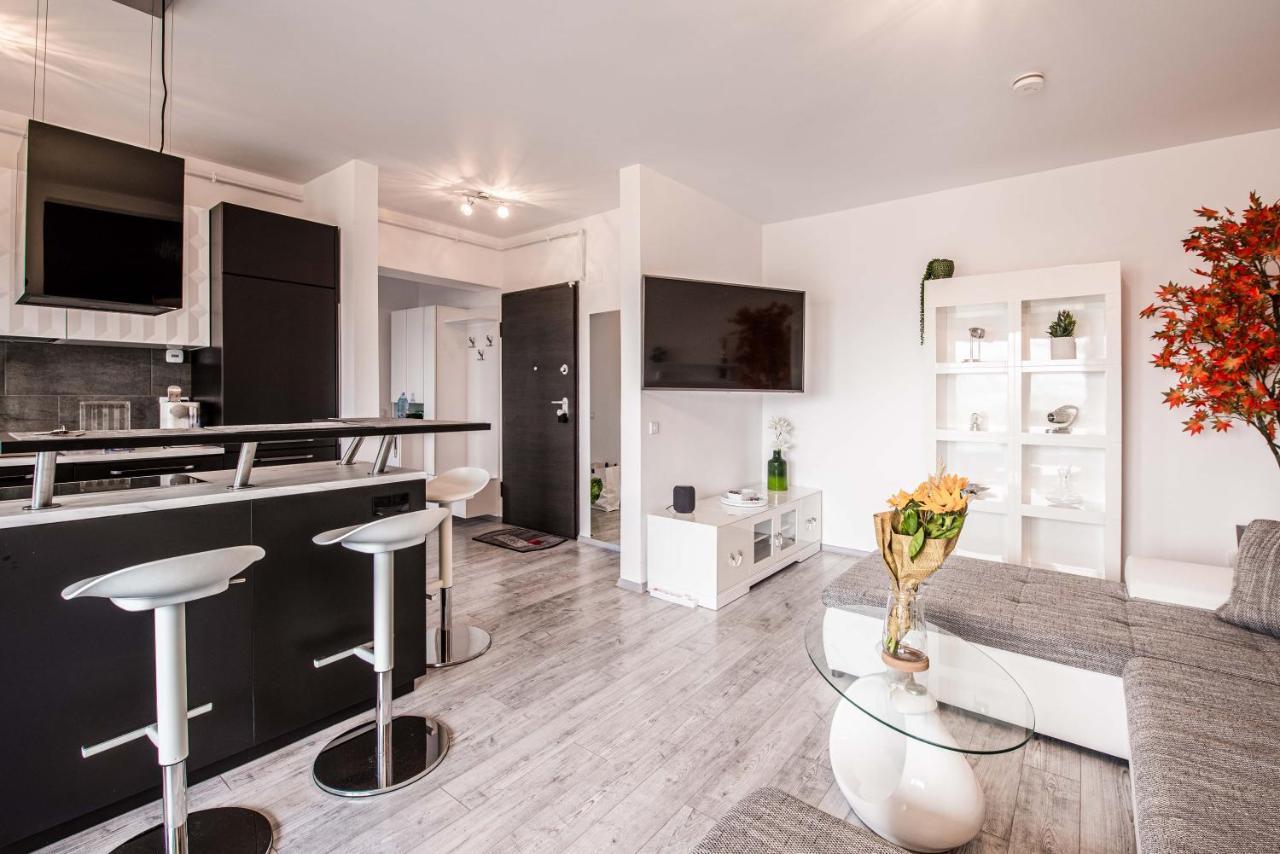Apartament 2-room Penthouse Plaza P1 *